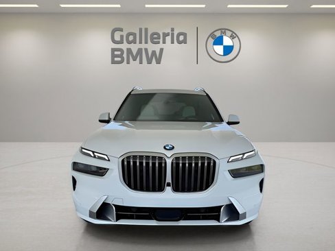 Used 2026 BMW X7 xDrive40i image 5