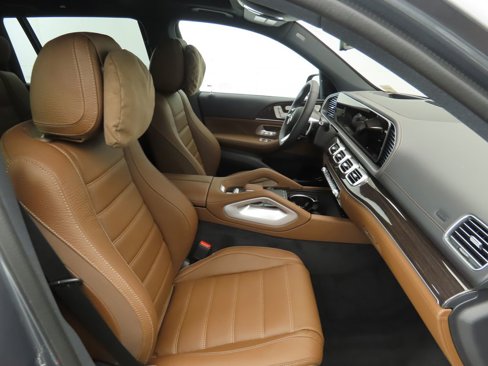 New 2026 Mercedes-Benz GLS 580 4MATIC image 22
