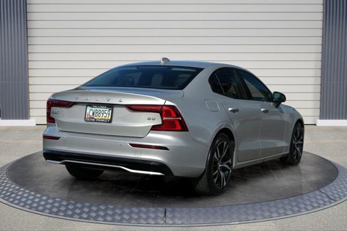 Used 2024 Volvo S60 B5 Core image 7