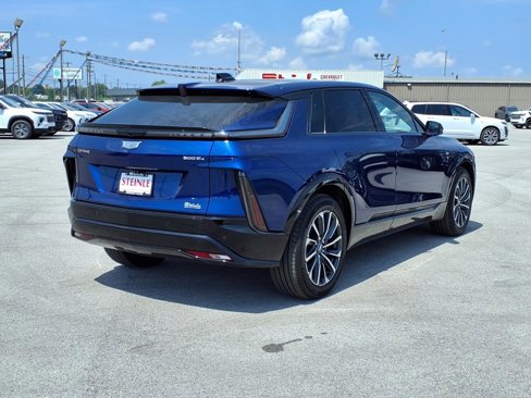 Used 2025 Cadillac Lyriq Sport image 6