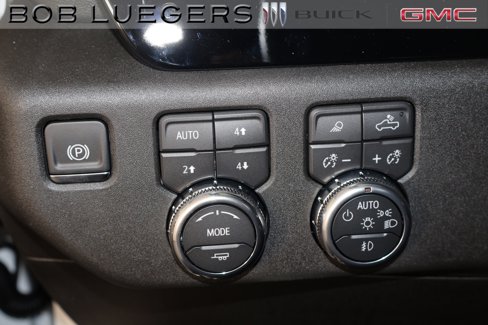 New 2026 GMC Sierra 2500 SLT w/ SLT Premium Package image 31