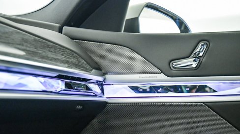 New 2026 BMW 740i w/ Premium Package image 31