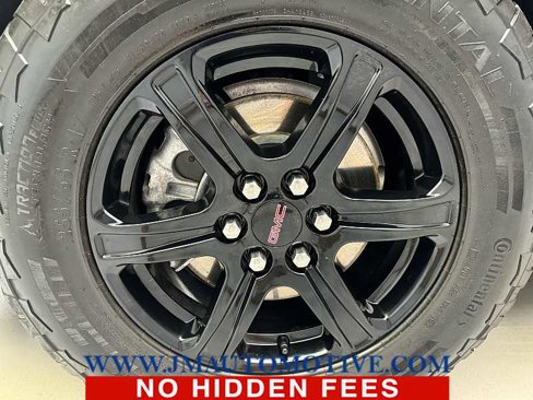 Used 2023 GMC Acadia AT4 w/ Preferred Package image 9