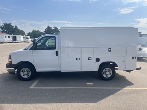 New 2025 Chevrolet Express 3500 w/ Power Convenience Package image 4