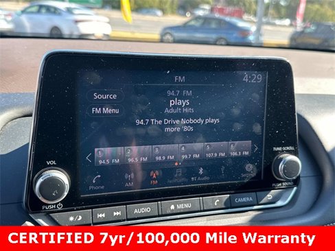 Used 2023 Nissan Rogue S image 17