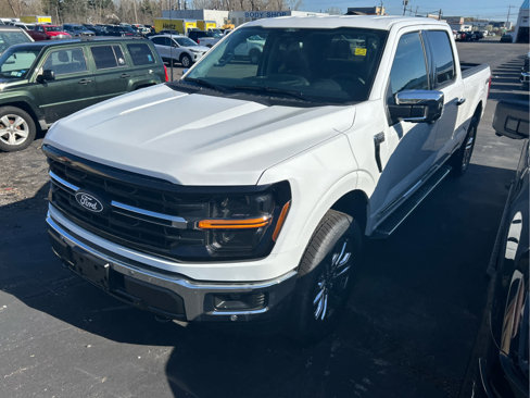 New 2025 Ford F150 XLT w/ Equipment Group 302A MID image 8