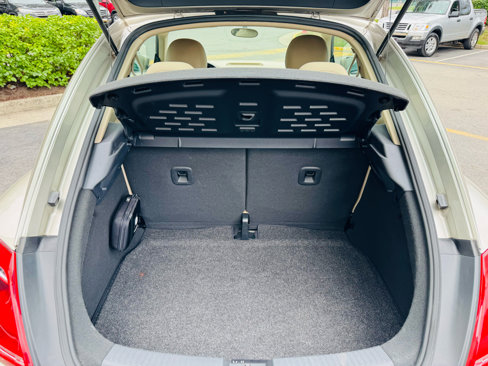 Used 2013 Volkswagen Beetle 2.5 image 15