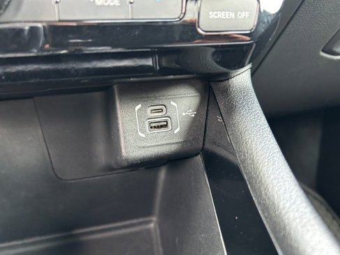 Used 2024 Jeep Compass Trailhawk image 35