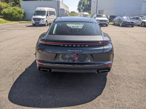 Used 2025 Porsche Panamera 4 image 4