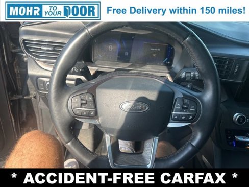 Used 2020 Ford Explorer Platinum w/ Premium Technology Package image 18
