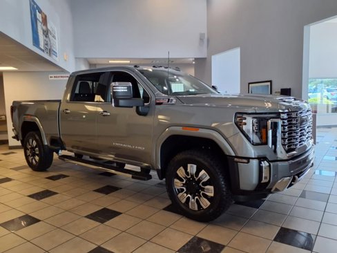 New 2025 GMC Sierra 2500 Denali w/ Denali Reserve Package image 2