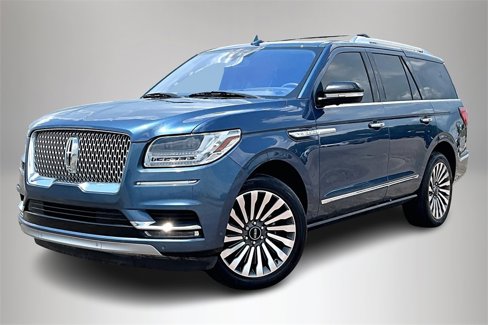Used 2019 Lincoln Navigator Reserve image 3