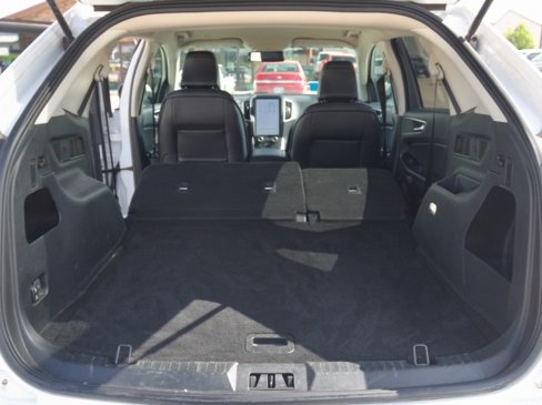 Used 2024 Ford Edge SEL image 32