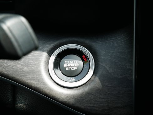 New 2025 Jeep Grand Cherokee Limited 4xe image 18