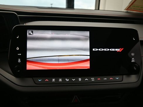 Used 2025 Dodge Charger R/T w/ Sun & Sound Package image 22