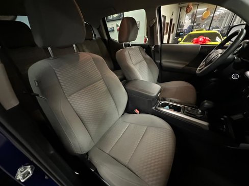 Used 2022 Toyota Tacoma SR5 image 36