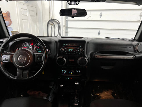 Used 2015 Jeep Wrangler Sport w/ Connectivity Group image 40