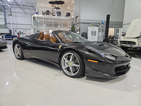 Used 2012 Ferrari 458 Spider image 2