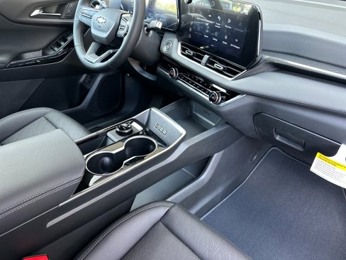 New 2026 Chevrolet Equinox LT w/ Convenience Package II image 18