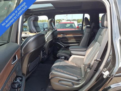 Used 2025 Jeep Grand Cherokee L Summit w/ High Altitude Package image 13