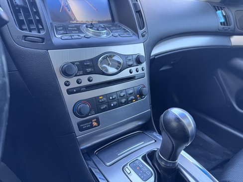 Used 2012 INFINITI G37 x image 25