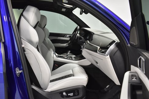 Used 2022 BMW X5 M w/ Executive Package image 31