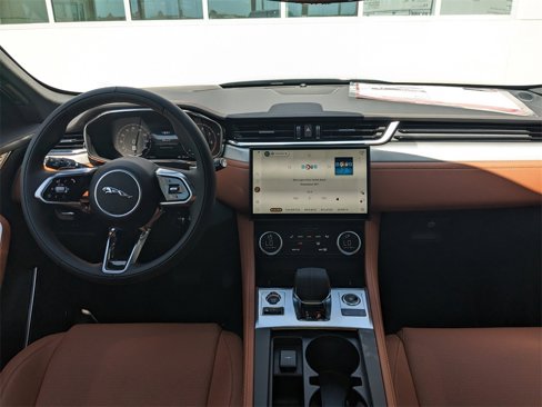 New 2026 Jaguar F-PACE R-Dynamic S image 16