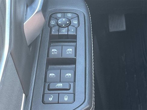 Used 2025 RAM 2500 Big Horn image 29