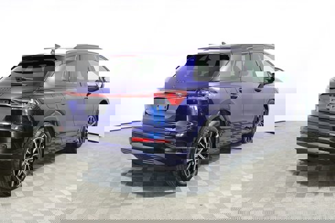 Used 2025 Audi Q4 e-tron Premium Plus image 47