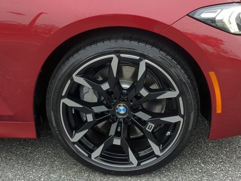 Certified 2025 BMW 330i Sedan w/ M Sport Package image 11