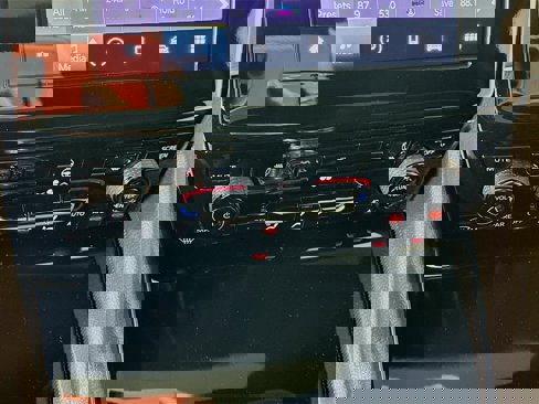 New 2025 Jeep Grand Cherokee L Altitude image 10