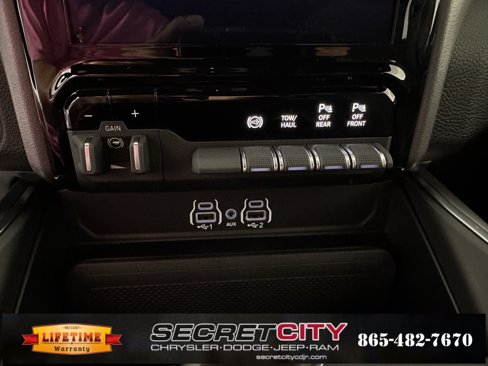 New 2025 RAM 3500 Big Horn image 23