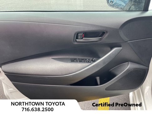 Used 2022 Toyota Corolla LE image 16