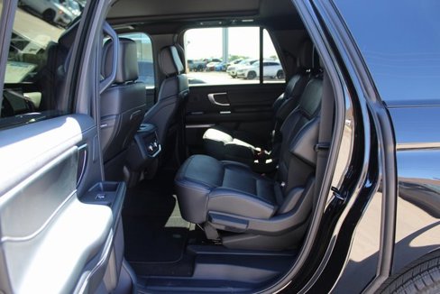 New 2025 Ford Expedition Max Platinum w/ Stealth Performance Package image 9