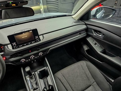 Used 2024 Honda Accord LX image 13