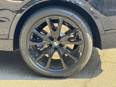 New 2026 BMW X7 M60i image 12