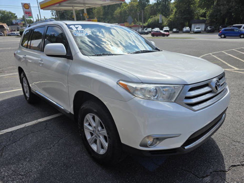 Used 2012 Toyota Highlander FWD image 7