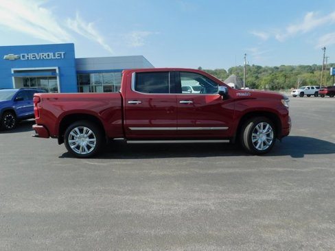 Used 2025 Chevrolet Silverado 1500 High Country w/ Technology Package image 10