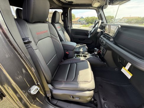 New 2025 Jeep Gladiator Rubicon image 11