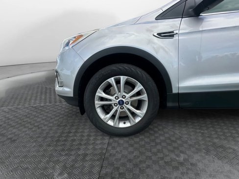 Used 2018 Ford Escape SEL image 13