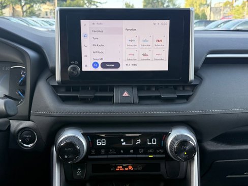 Used 2025 Toyota RAV4 XLE image 35