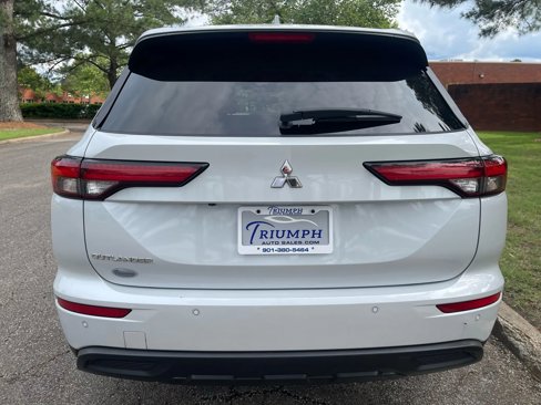 Used 2022 Mitsubishi Outlander ES image 4