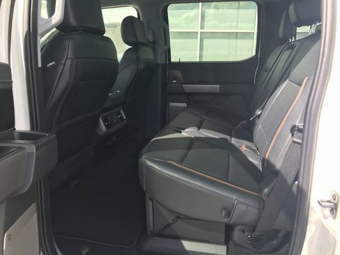 New 2025 Ford F350 Lariat w/ Chrome Package image 19