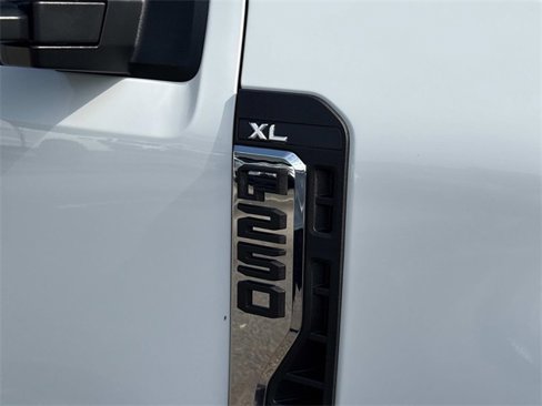 New 2026 Ford F250 XL image 10