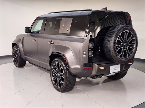 New 2025 Land Rover Defender 110 image 6
