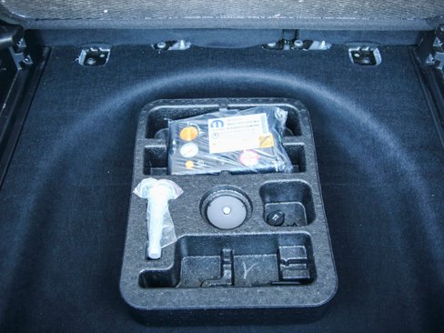 Used 2023 Jeep Compass Sport image 11