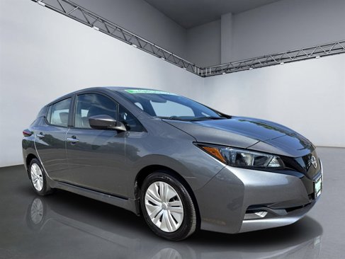 Used 2023 Nissan Leaf S image 10