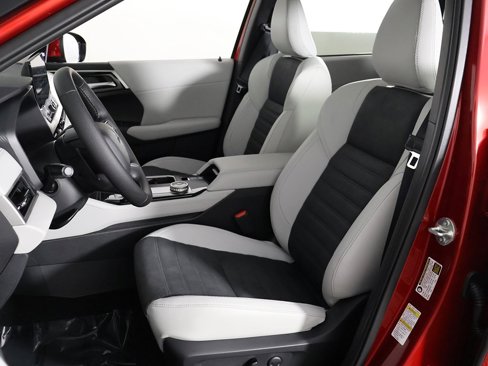 New 2025 Mitsubishi Outlander SE image 31