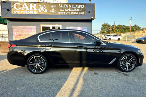Used 2022 BMW 530i w/ Convenience Package image 4