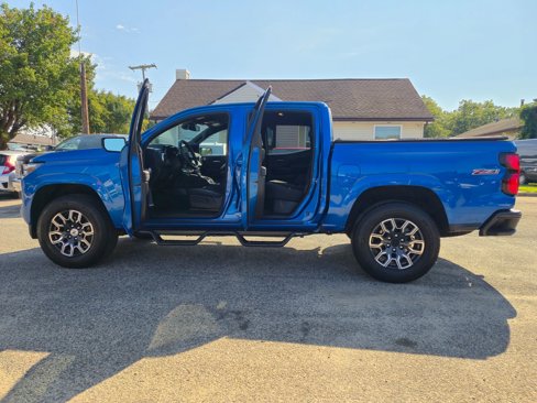 Used 2023 Chevrolet Colorado Z71 w/ Z71 Convenience Package 2 image 5